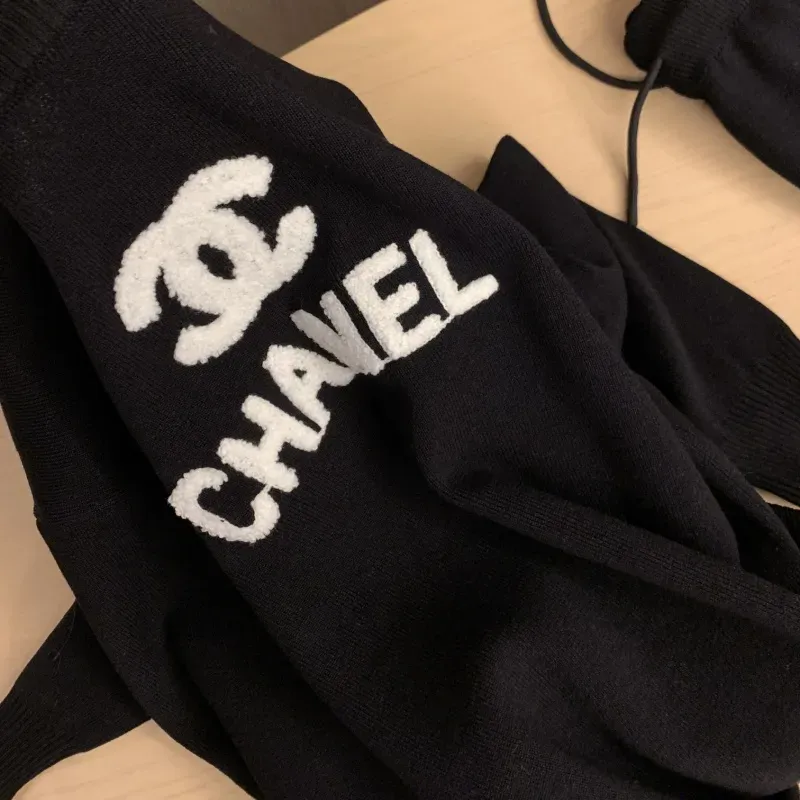 『フリーサイズ』優しい雰囲気 上質な トレンド カジュアル ふわふわ 洗練された 着瘦せ ニットセットアップ