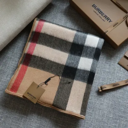 季節感漂う 快適で合わせやすい ファッション カシミヤ生地 両面使用可能なショール