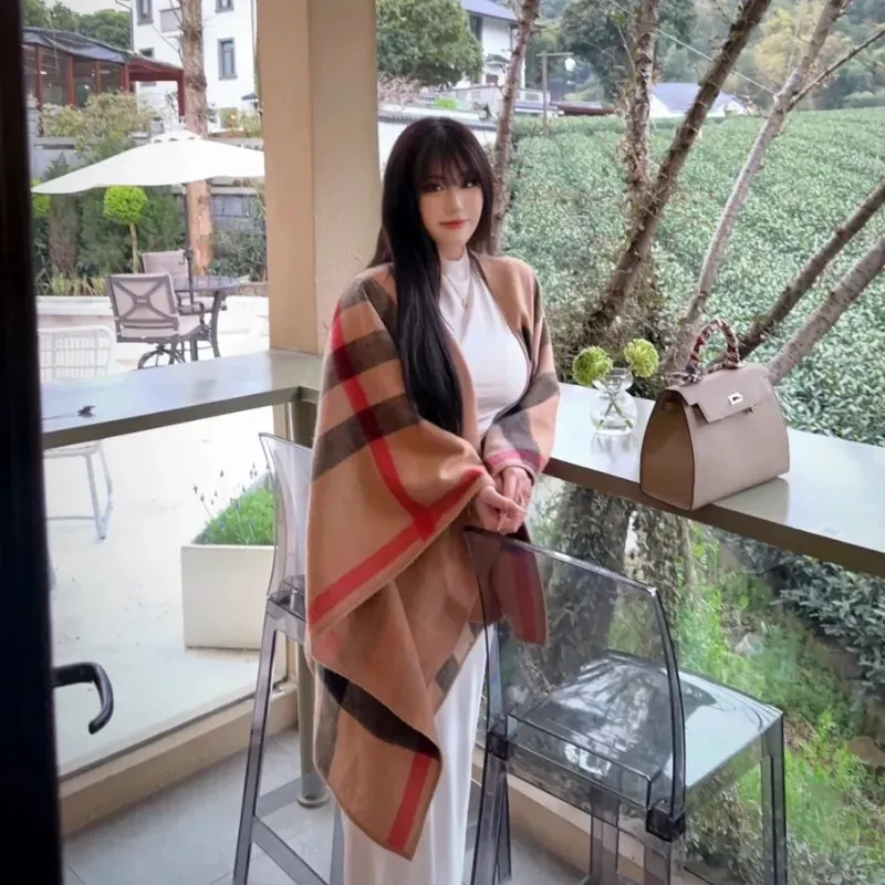 季節感漂う 快適で合わせやすい ファッション カシミヤ生地 両面使用可能なショール