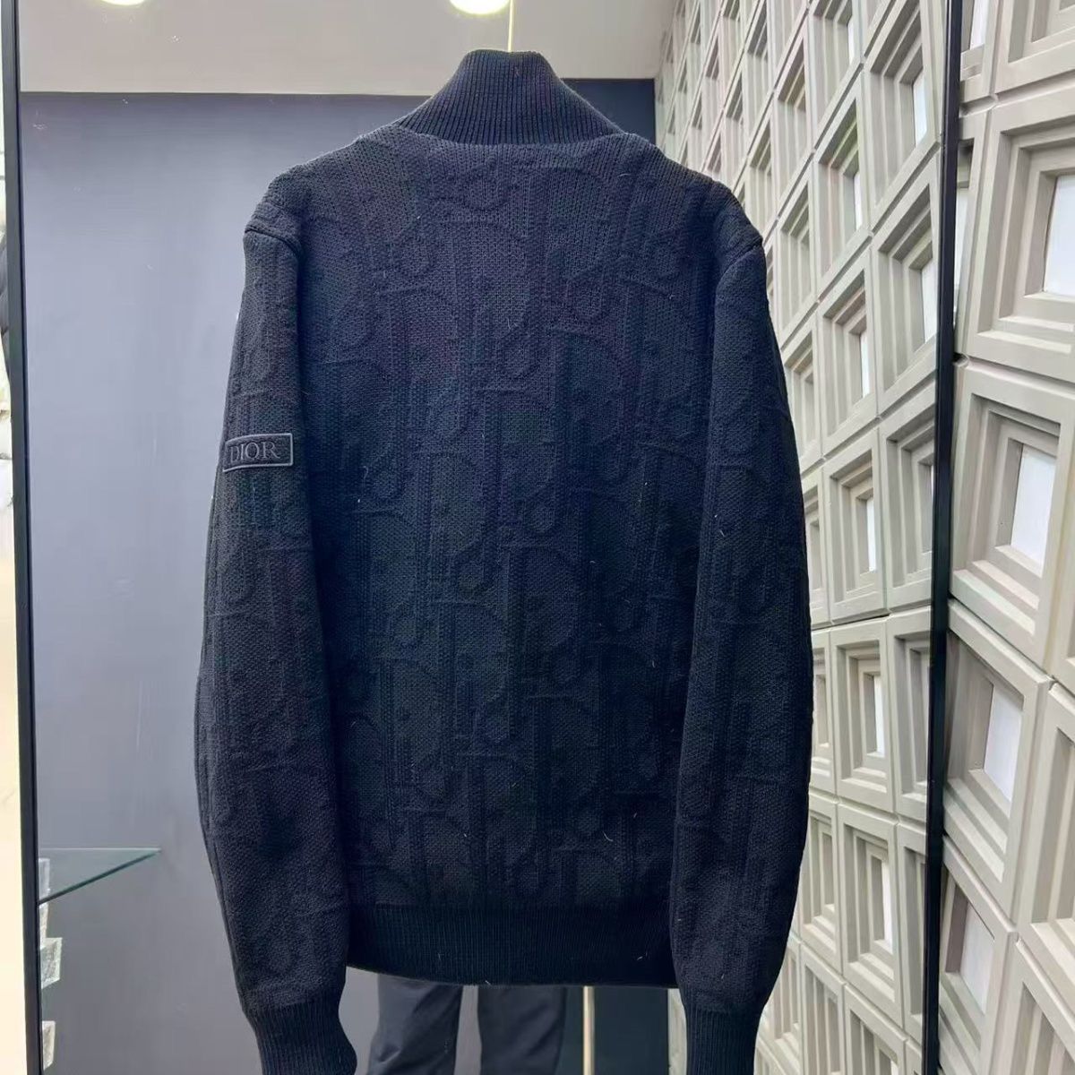 おしゃれなパッチワークニットスタンドカラーコットンコート。秋冬に暖かく、ユニセックス。