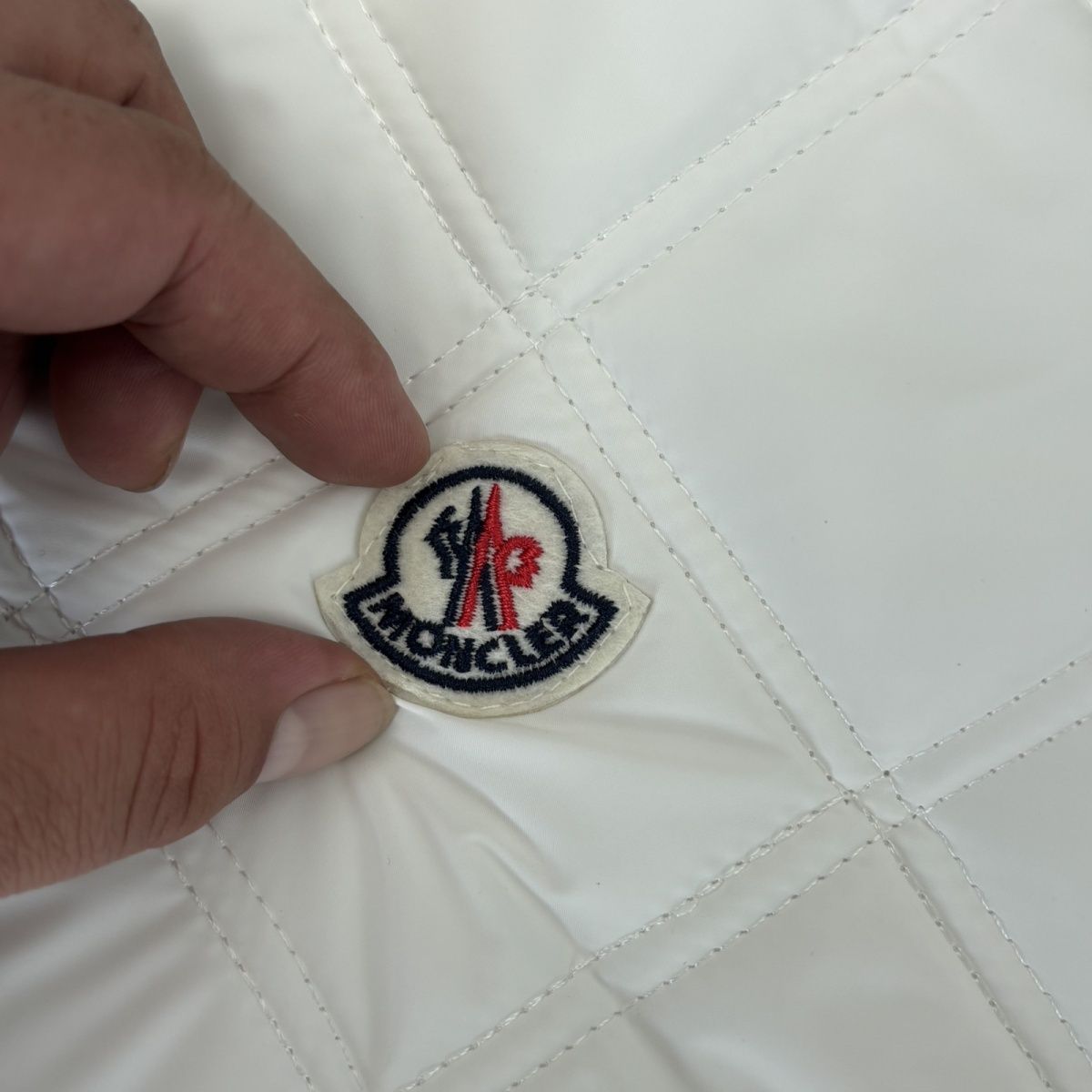 クラシックな秋冬用コットンパッド入りコート、男女兼用の暖かくカジュアルなコットンパッド入りジャケット。