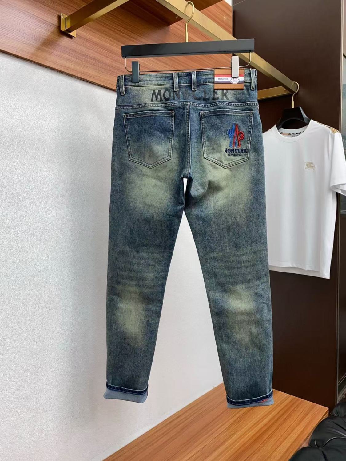 『S-3XL』クラシックな刺繍入り春夏ウォッシュ加工メンズスリムストレートジーンズ