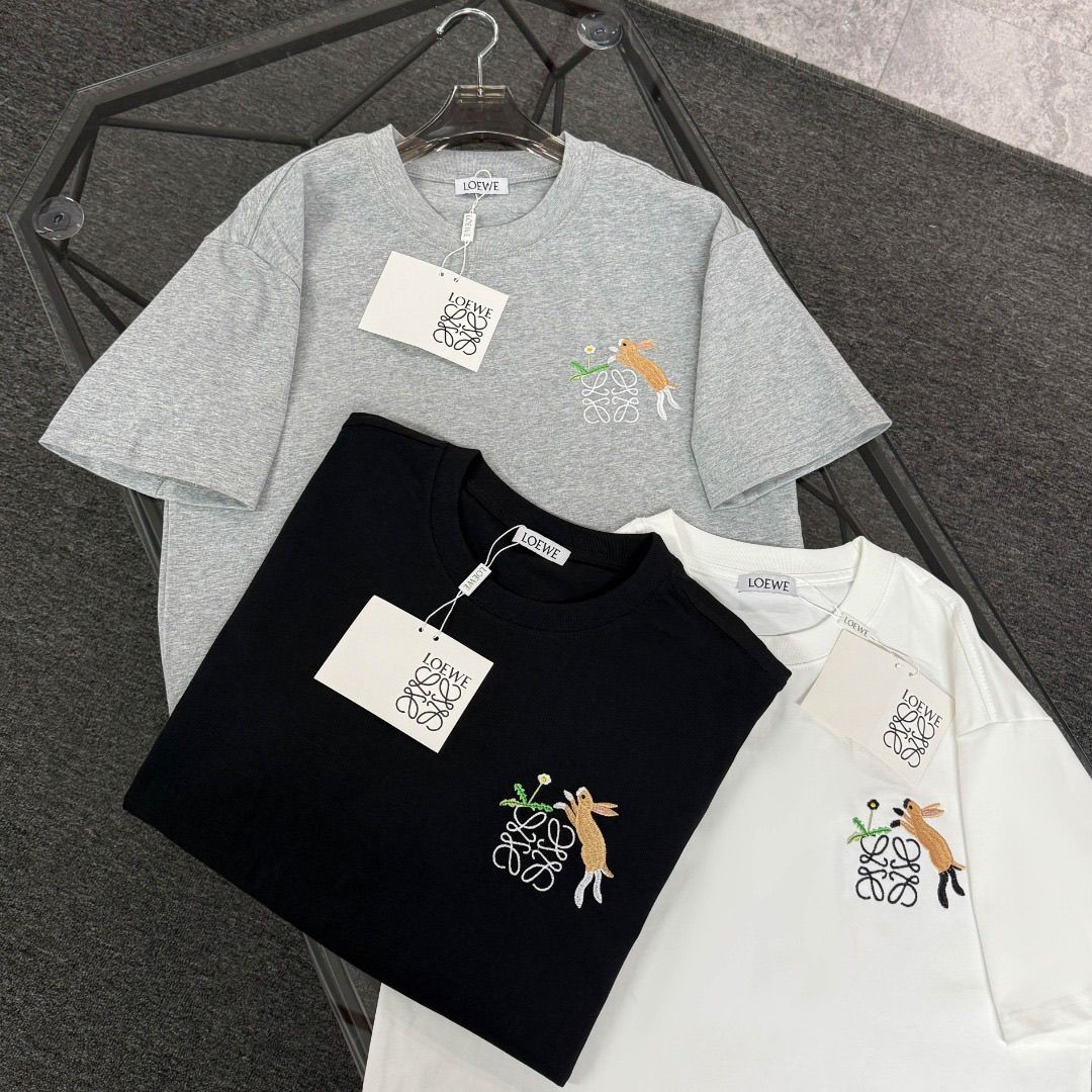 新しい夏のスタイル、刺繍のトレンディなTシャツ、トレンディな半袖、ユニセックスのラウンドネックのカジュアルなルーズバージョン