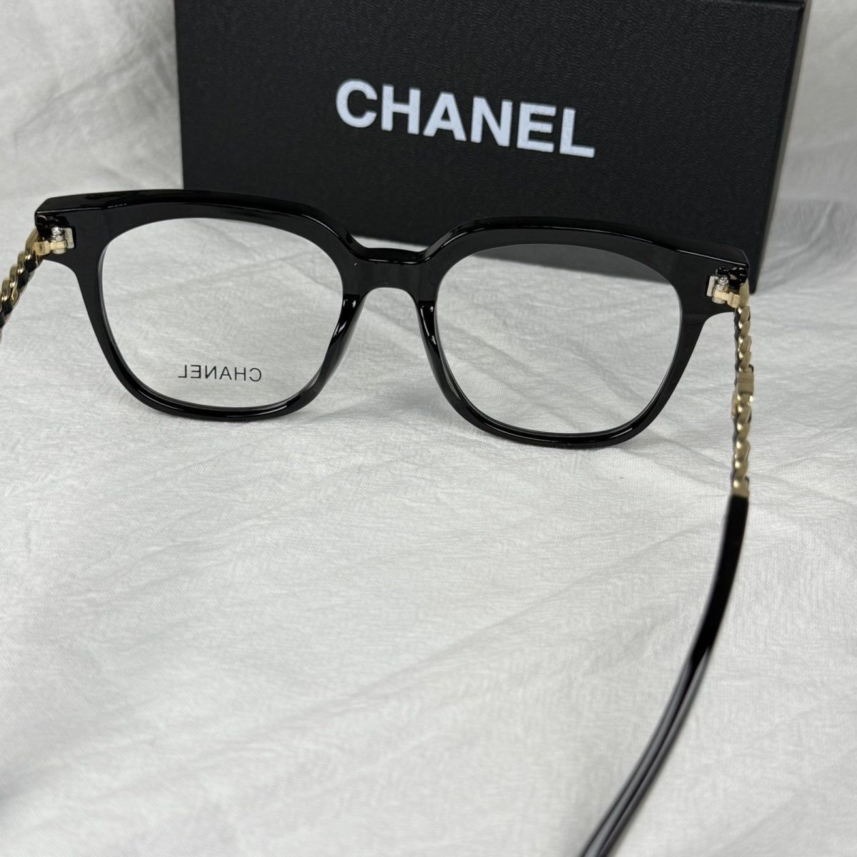 UVカットサングラスは多用途で、処方箋なしでも十分です