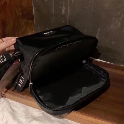 女性用高級新作超大容量コスメバッグ、旅行用ポータブルトイレタリーバッグ