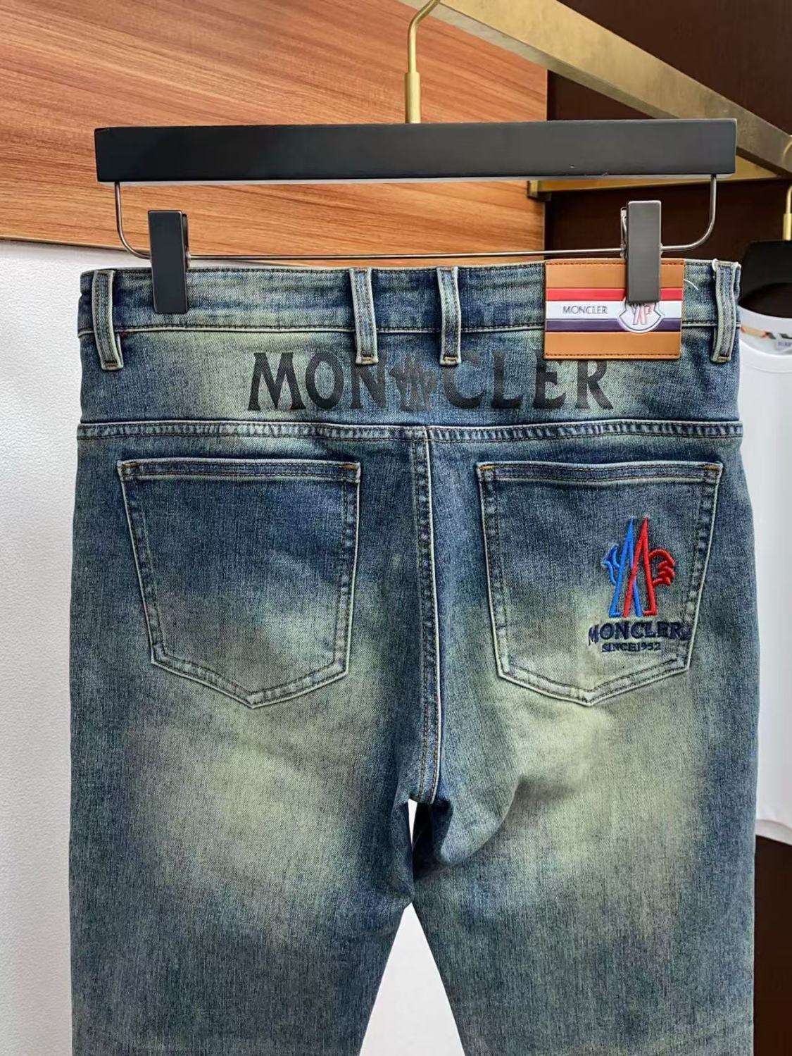 『S-3XL』クラシックな刺繍入り春夏ウォッシュ加工メンズスリムストレートジーンズ