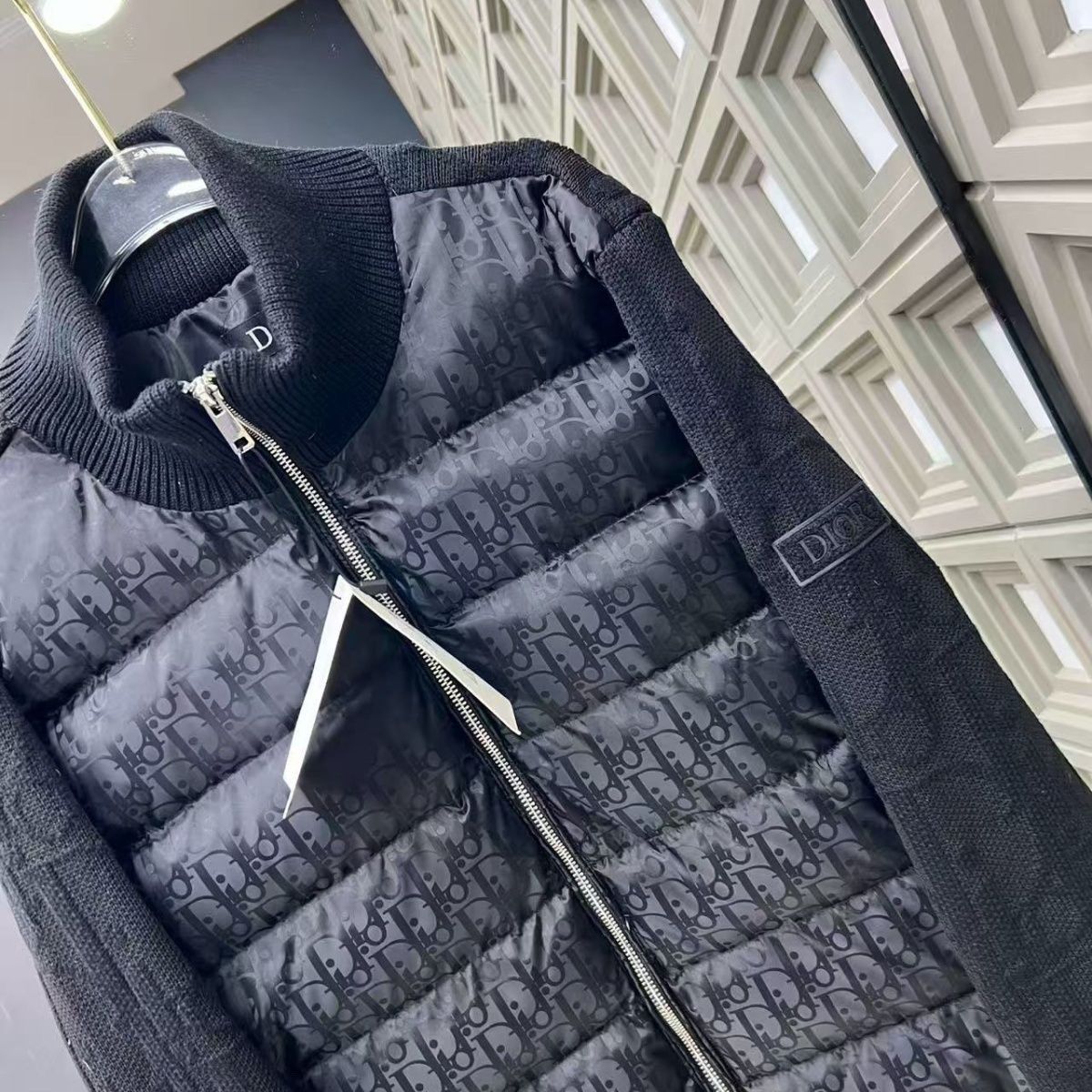 おしゃれなパッチワークニットスタンドカラーコットンコート。秋冬に暖かく、ユニセックス。