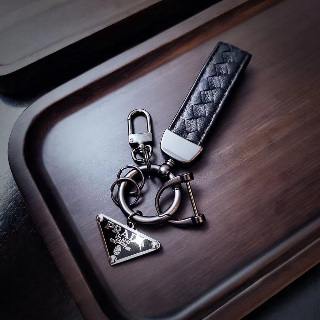 高級車のキーホルダー絶妙で高級