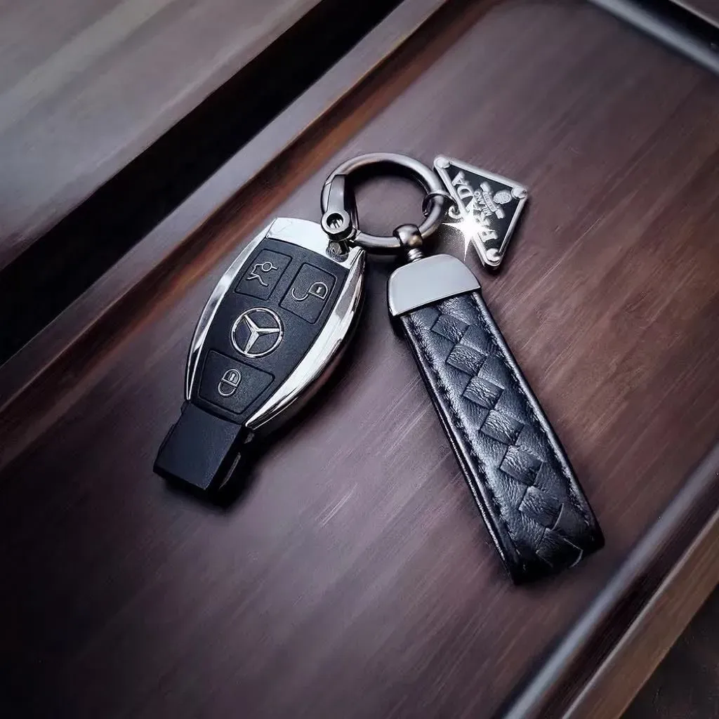 高級車のキーホルダー絶妙で高級