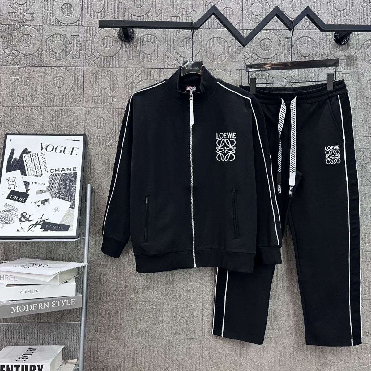 2025年新作、人気のクラシックなスプライス刺繍ユニセックススーツ
