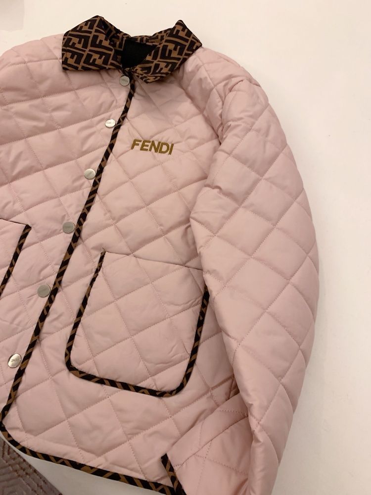 2025年秋冬新作 刺繍入りカラーブロックラペル ファッショナブルで万能なレディースリバーシブル中綿ジャケット