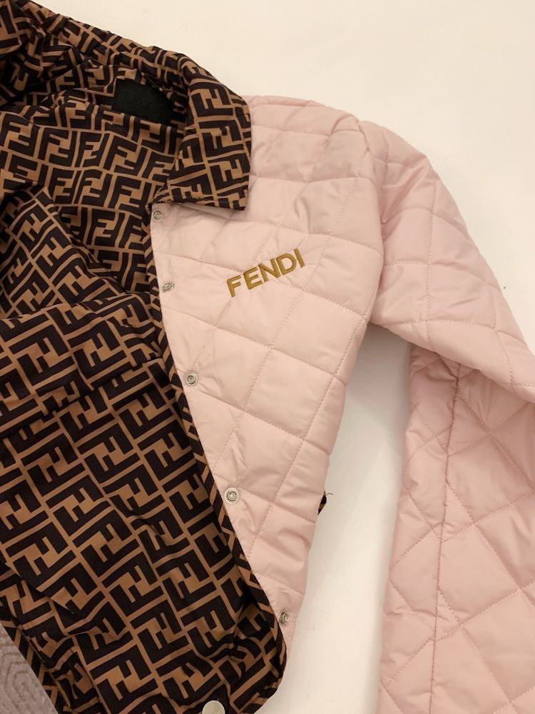 2025年秋冬新作 刺繍入りカラーブロックラペル ファッショナブルで万能なレディースリバーシブル中綿ジャケット