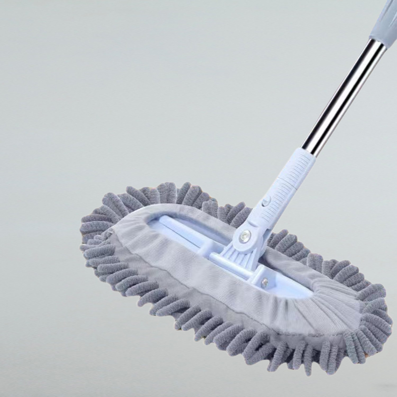 Hands-free wet and dry chenille mop