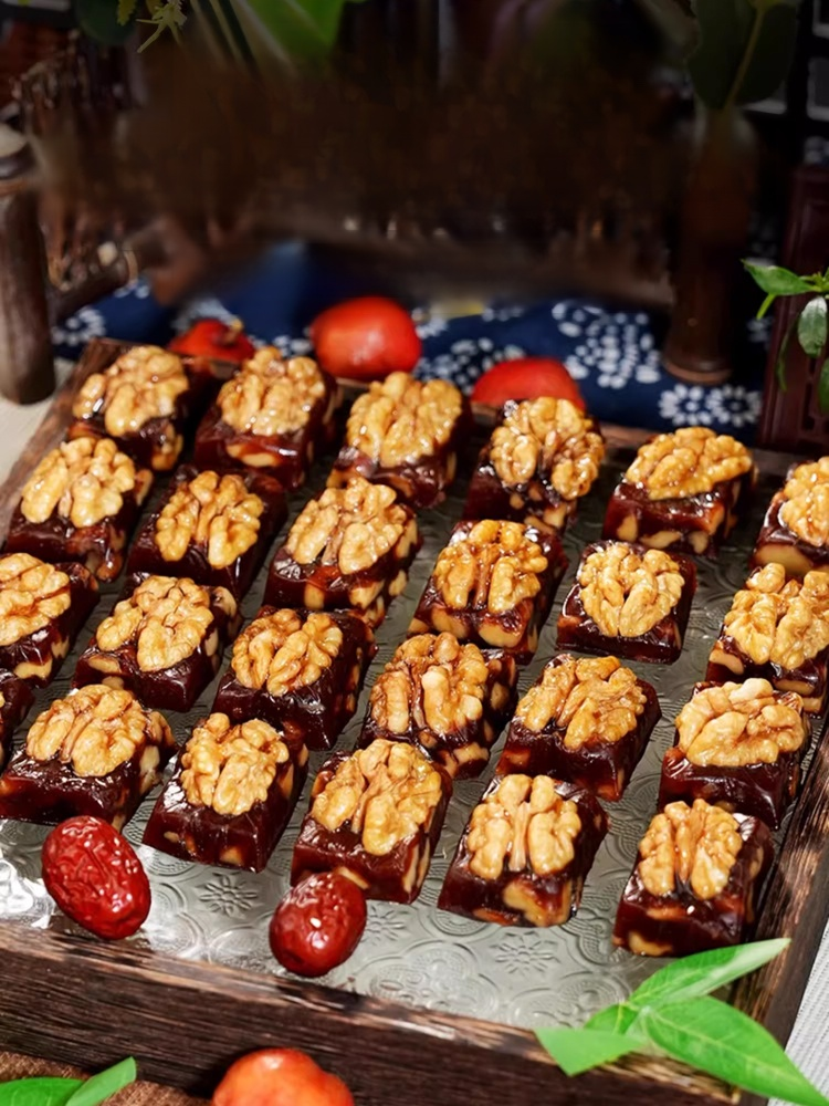 0蔗糖大顆果仁山楂烤核桃，正宗山楂烤核桃，軟糯酸甜，酥脆可口，越嚼越香，一口酸甜，一口香脆，好吃又健康