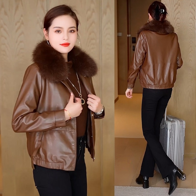 寒流來襲不再怕冷。加絨加厚皮衣具備強效防風與內層蓄熱功能，一件抵多件，俐落挺版設計適合機車通勤與休閒場合。