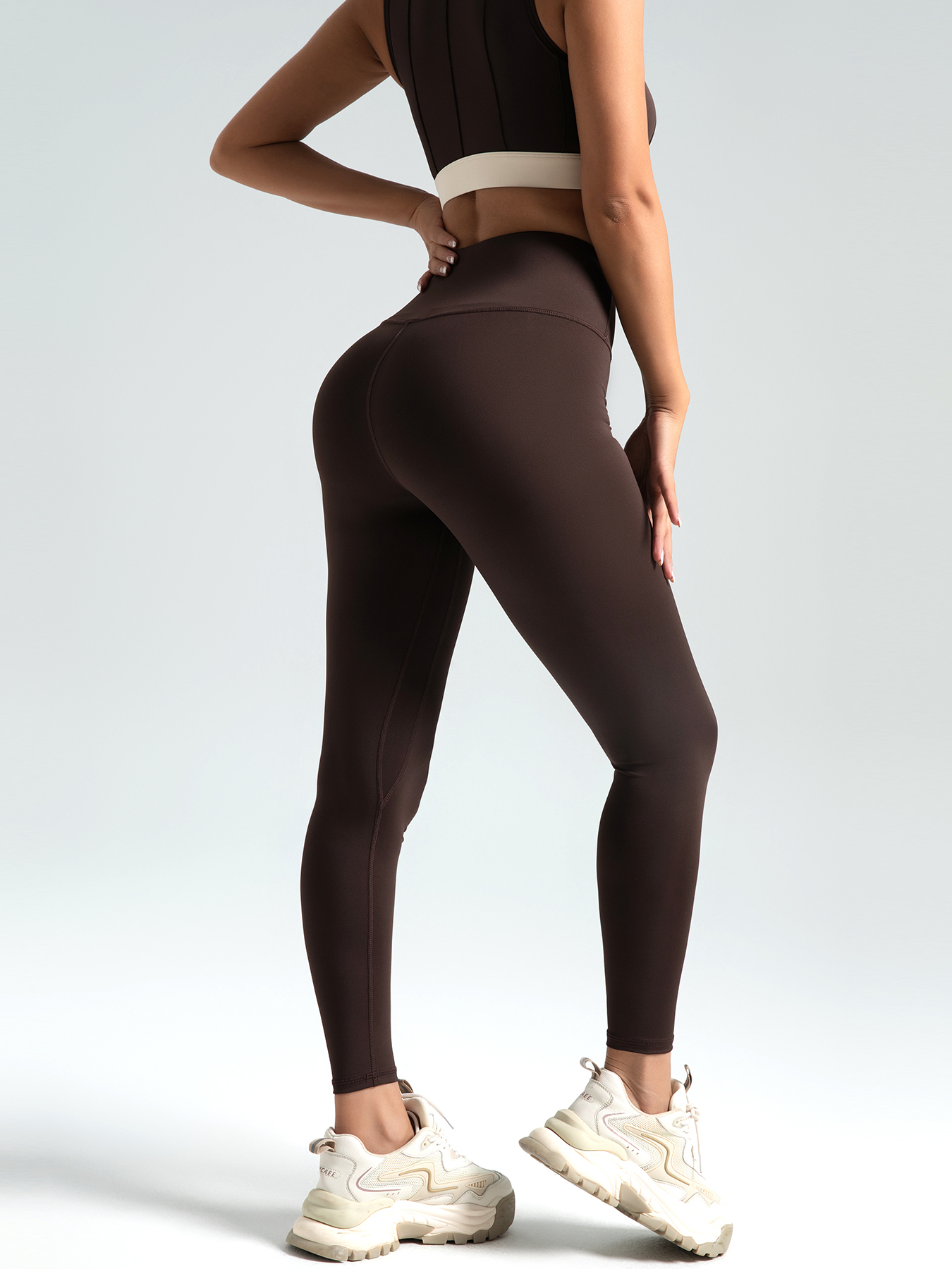 Sticky elastic yoga pants