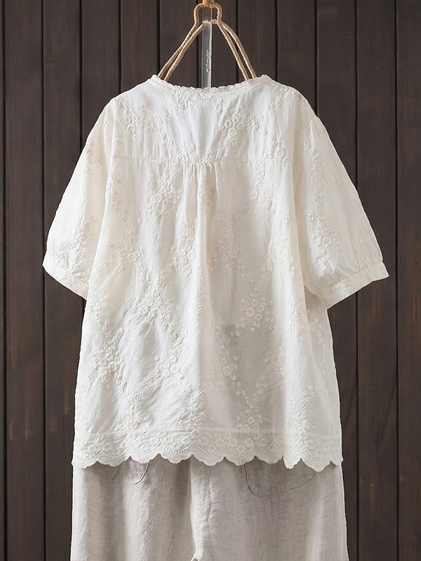 カジュアルなラウンドネック刺繍入りプリーツコットン半袖ブラウス