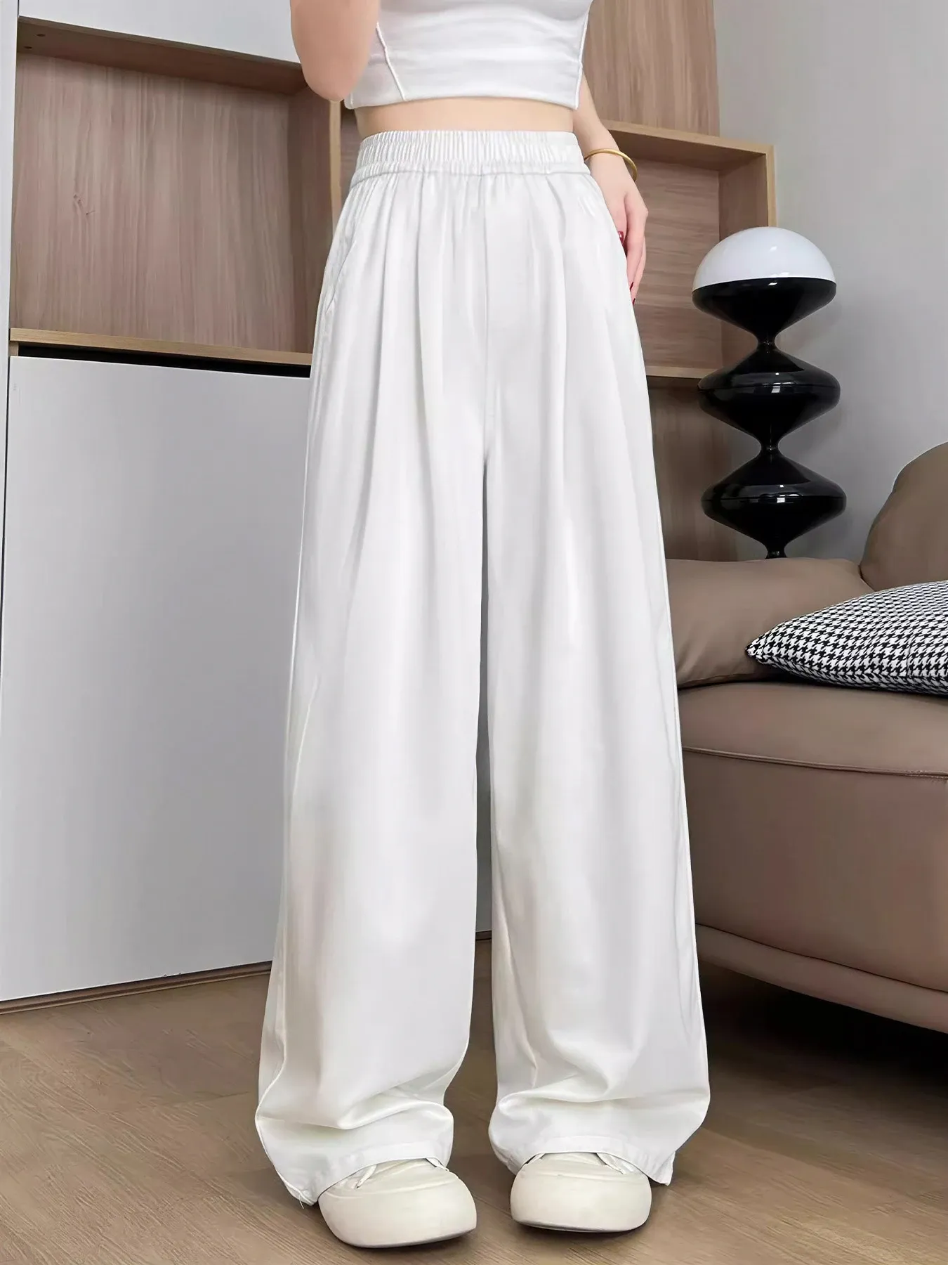 薄手リヨセル素材カジュアルなストレートデニムパンツ