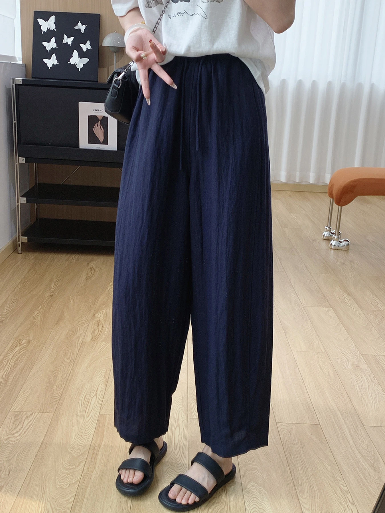 ゆったりカジュアルなワイドパンツ