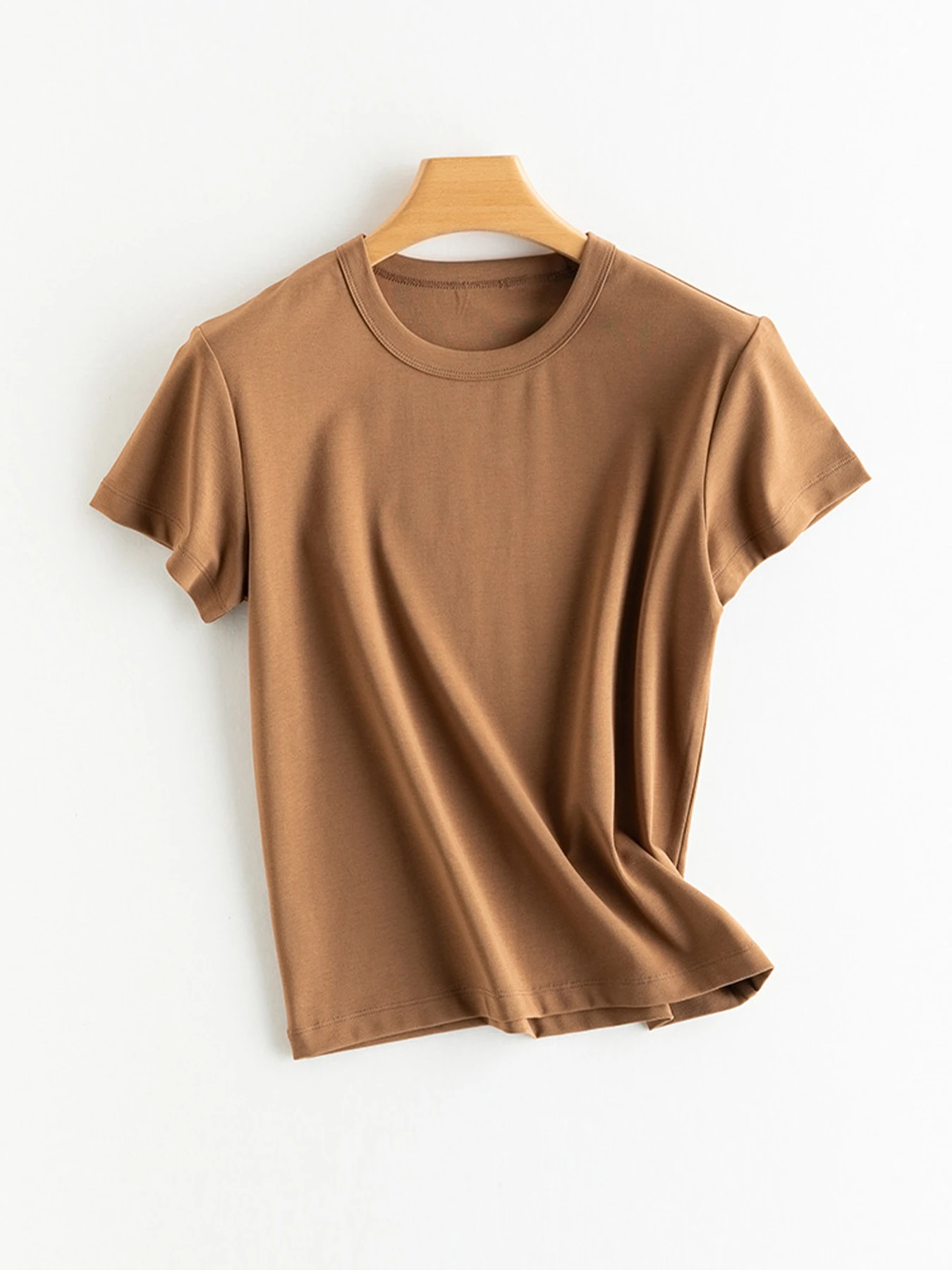 ミニマルな抗菌ノンアイロン半袖Tシャツ