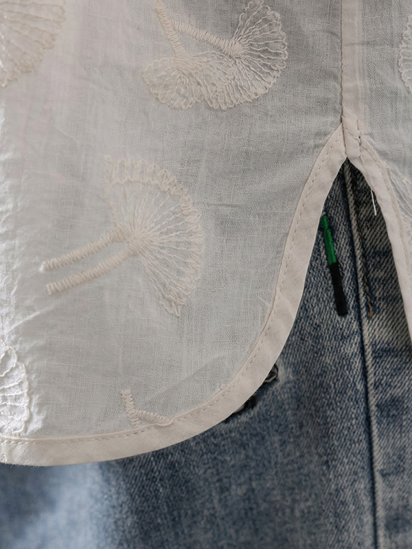 レディースVネック刺繍入りコットン半袖シャツ
