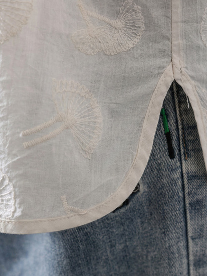 レディースVネック刺繍入りコットン半袖シャツ