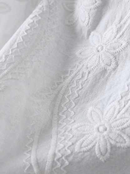 レトロ風細見えシングルブレスト刺繍入りコットン半袖シャツ 