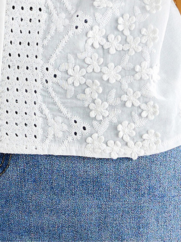 フレンチ風刺繍入り五分袖ブラウス