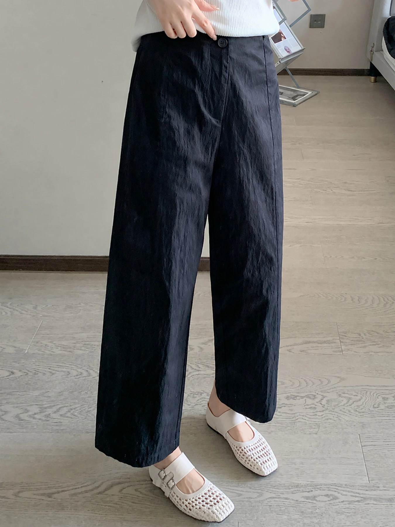 接触冷感速乾カジュアルなストレートパンツ