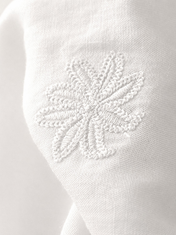 細見え刺繍入り コットンリネン 通気性ワンピース