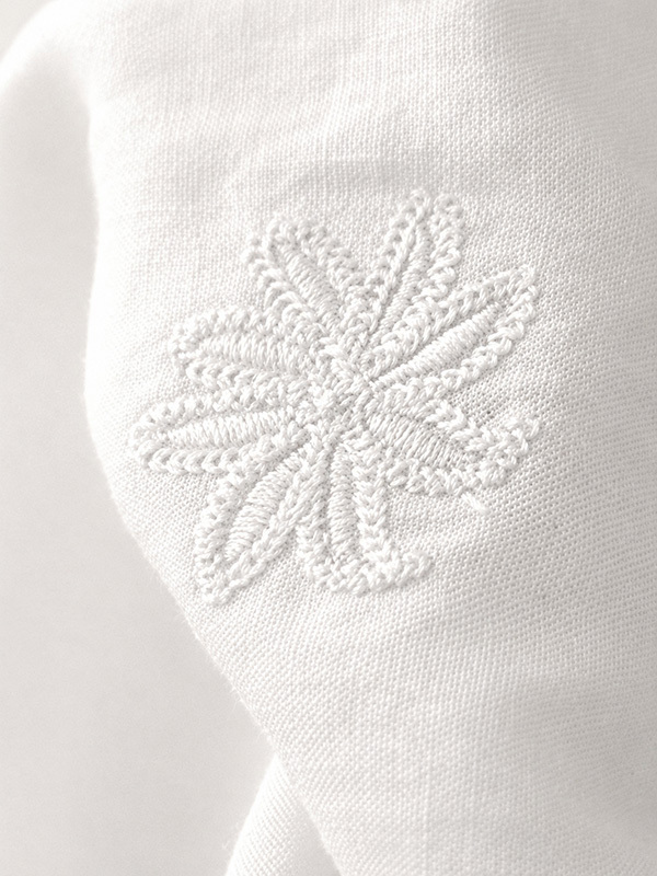 細見え刺繍入り コットンリネン 通気性ワンピース