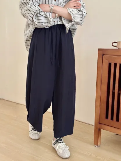 ゆったりカジュアルなワイドパンツ
