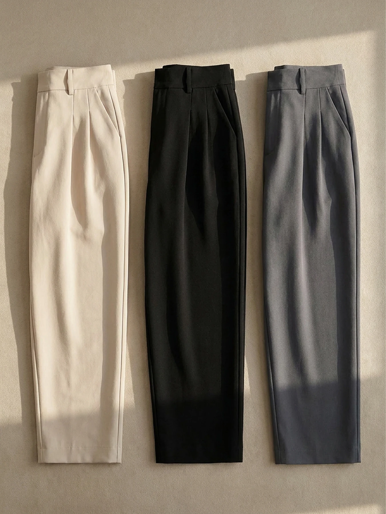 薄手接触冷感素材カジュアルなハーレムパンツ