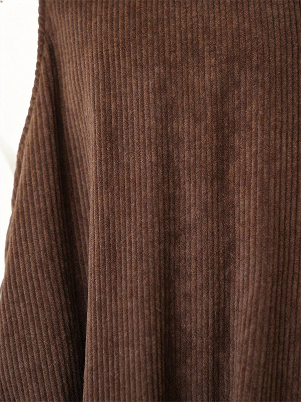 「身長150cm向け」レトロナチュラルなコーデュロイ素材のゆったりロングジャンスカ