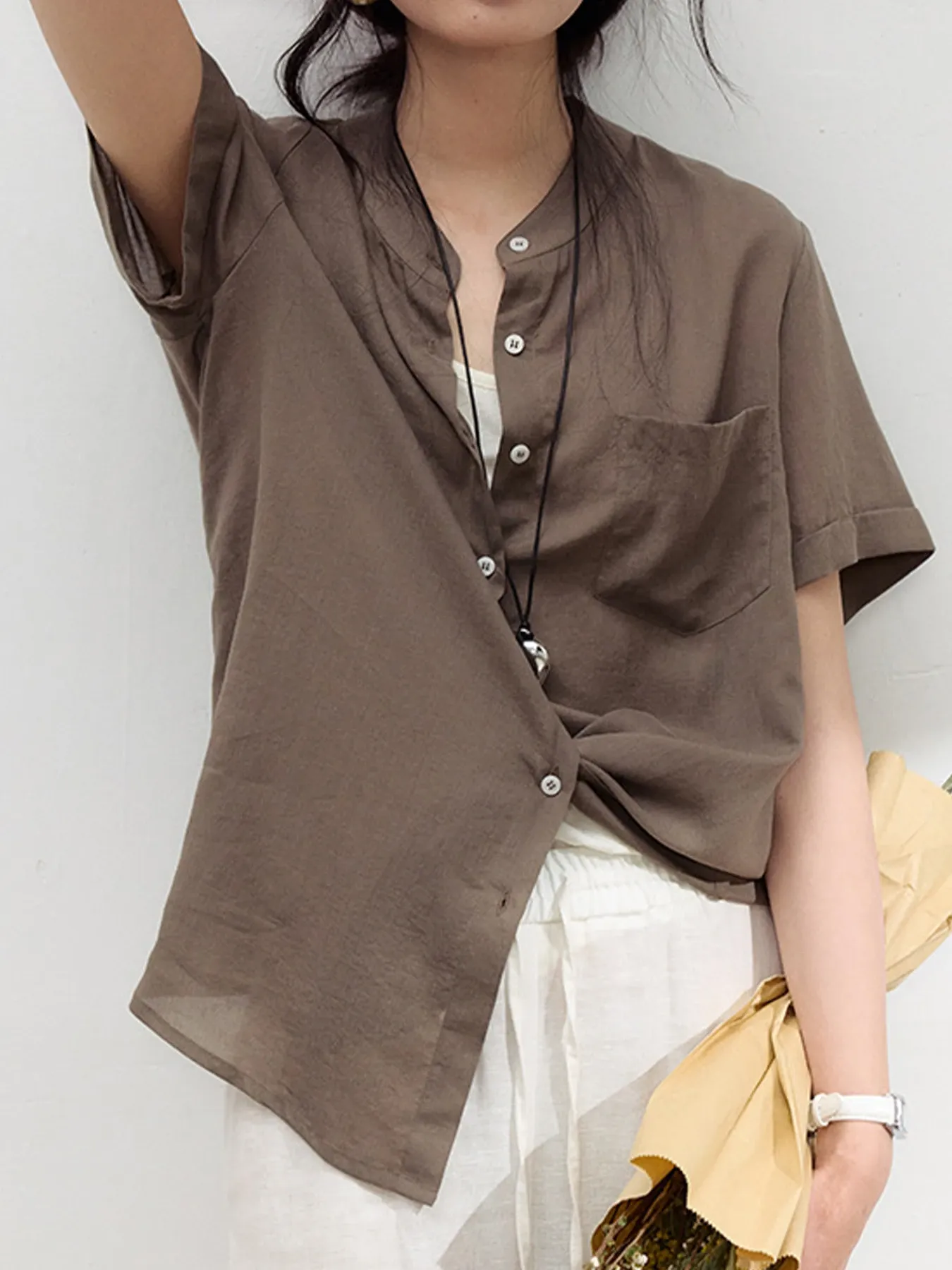 シンプルなリヨセルリネン半袖シャツ