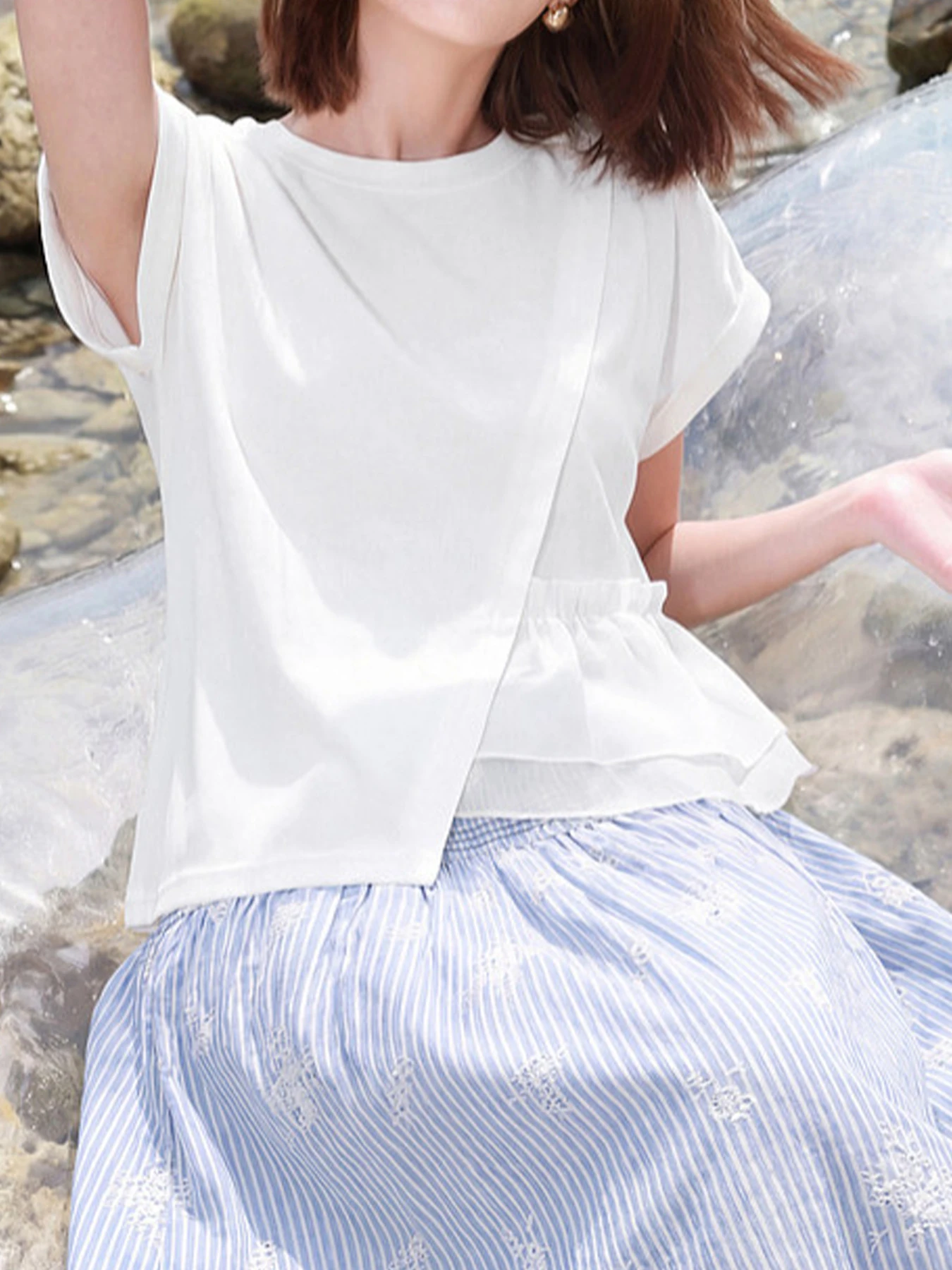 おしゃれなアシンメトリーデザイン細見え半袖Tシャツ