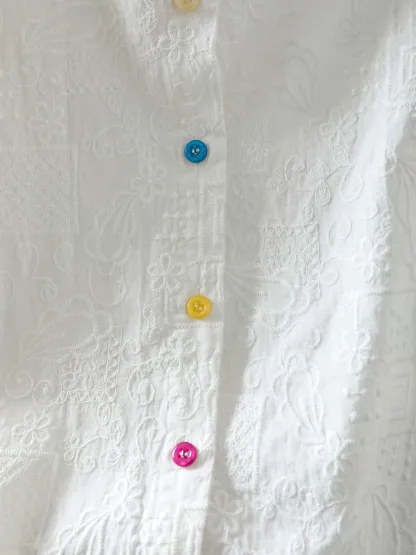 フリルネック刺繍ジャカード半袖ブラウス