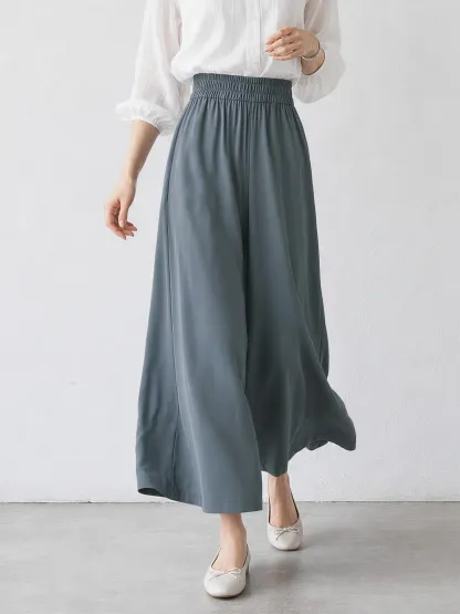 新作すっきり見せるカジュアルなワイドパンツ