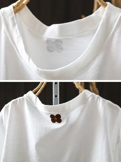 上品さ漂う小花ワッペン付きコットン100％半袖Tシャツ