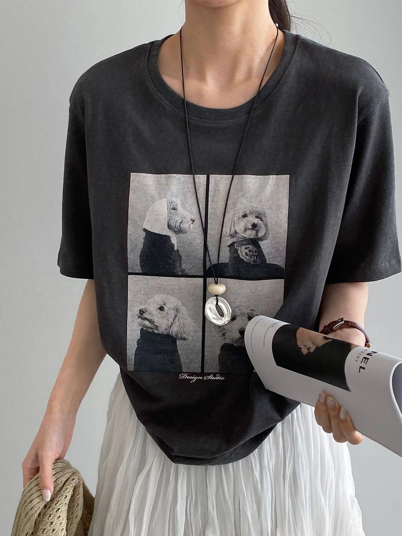 ゆったり着回し力抜群犬柄プリント入り半袖Tシャツ