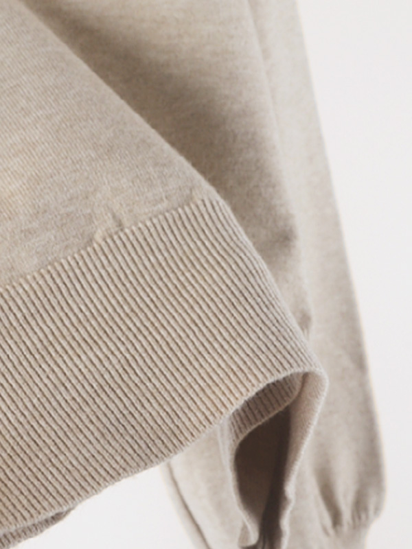 新作ふんわりランタンスリーブハイネックニット