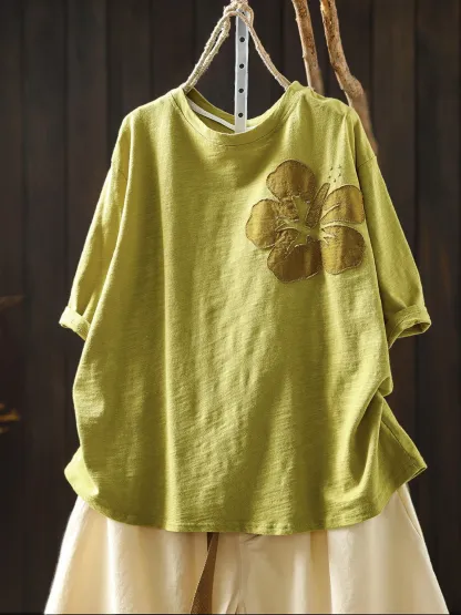 お洒落な花柄アップリケデザインの半袖Tシャツ