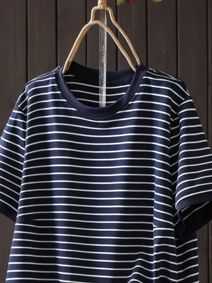 ボーダー柄クルーネック裾ドローストリング付き半袖Tシャツ