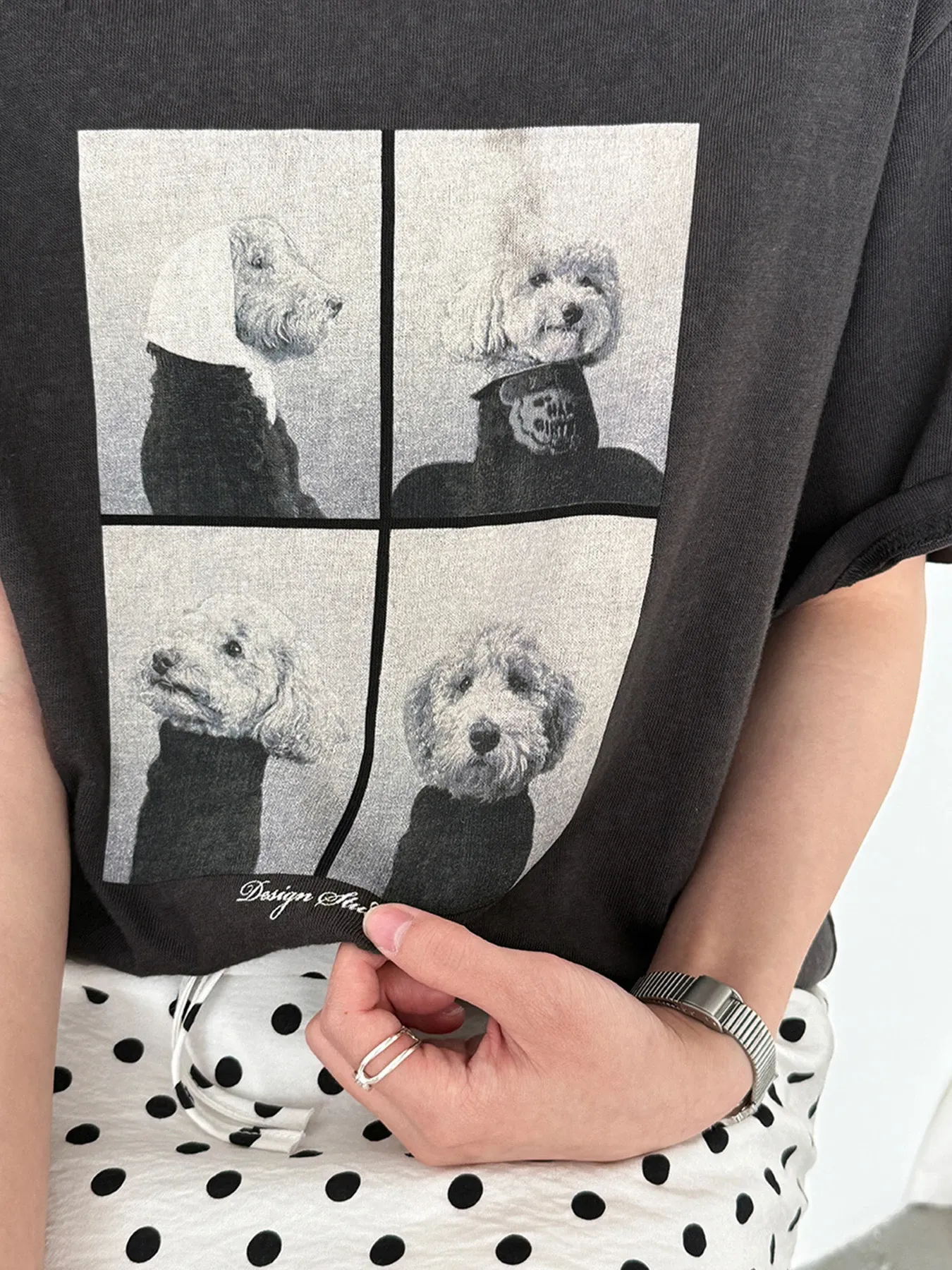 ゆったり着回し力抜群犬柄プリント入り半袖Tシャツ