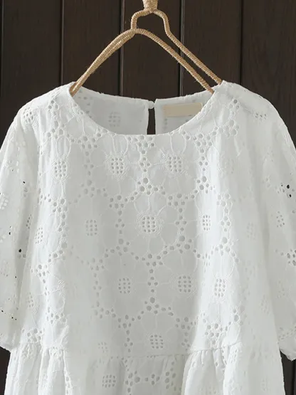 刺繍レースラウンドネック半袖ブラウス