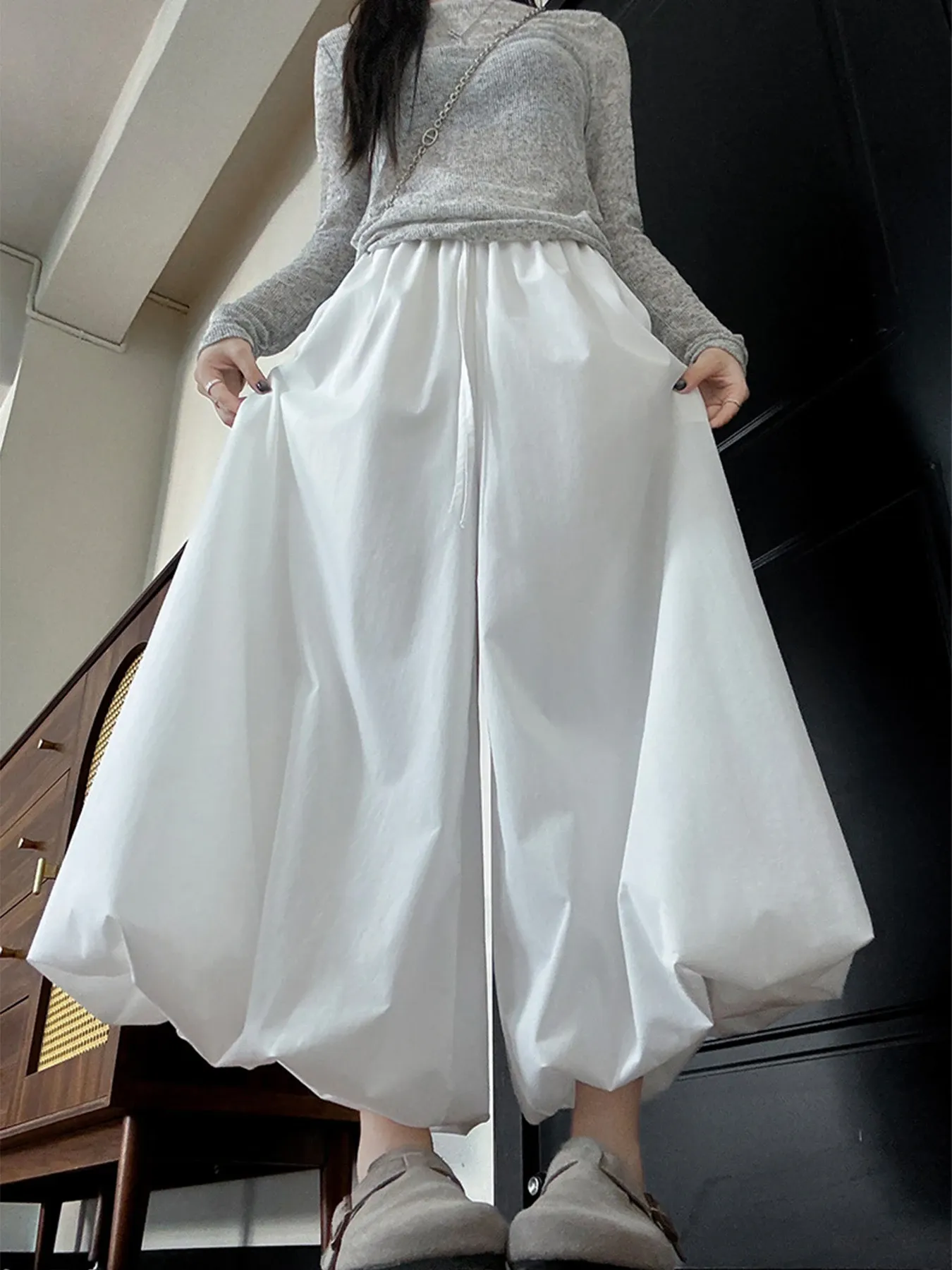 小柄さん向けゆったりシルエットの美脚バルーンワイドパンツ