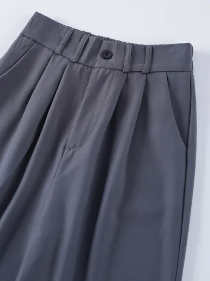 やや細めシルエットのロールアップカジュアルワイドパンツ