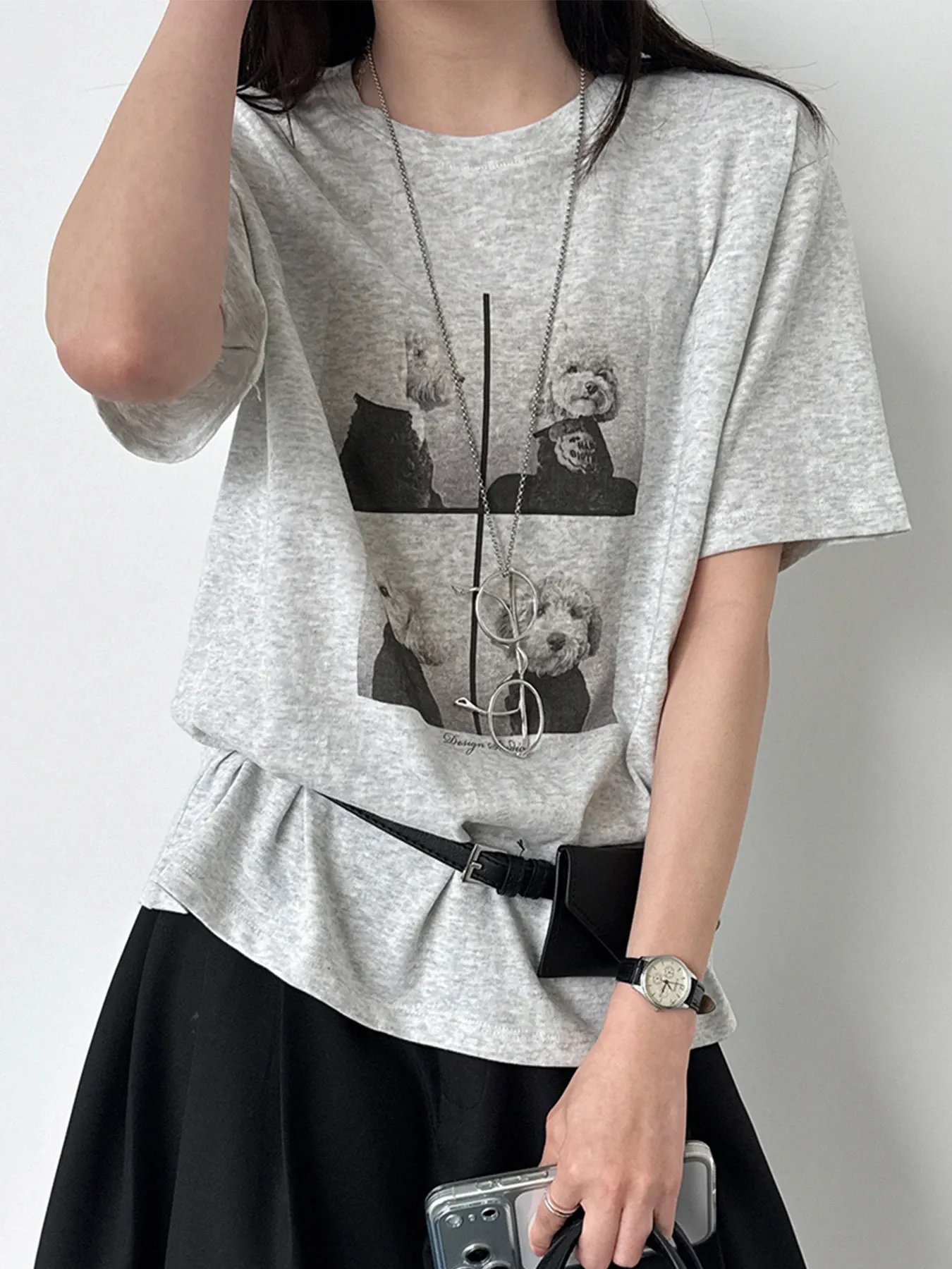 ゆったり着回し力抜群犬柄プリント入り半袖Tシャツ