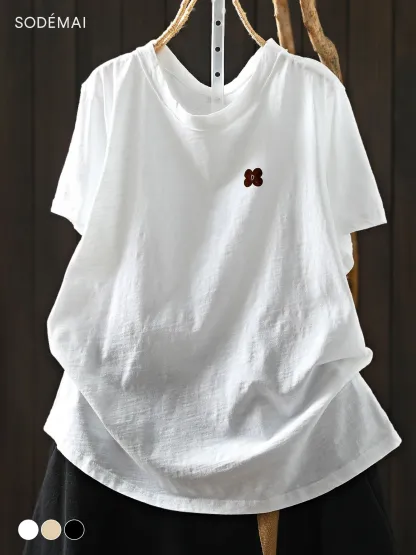上品さ漂う小花ワッペン付きコットン100％半袖Tシャツ
