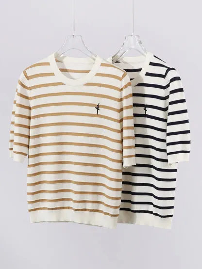 爽やかなボーダー柄半袖ニットTシャツ